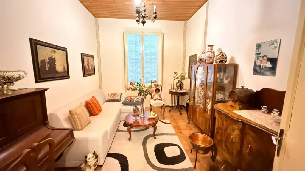 Appartement 5 pièces à IT