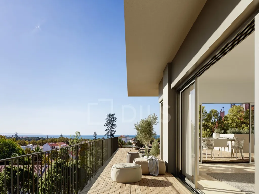 Balcony - Contemporary Apartment with Balcony in Carcavelos