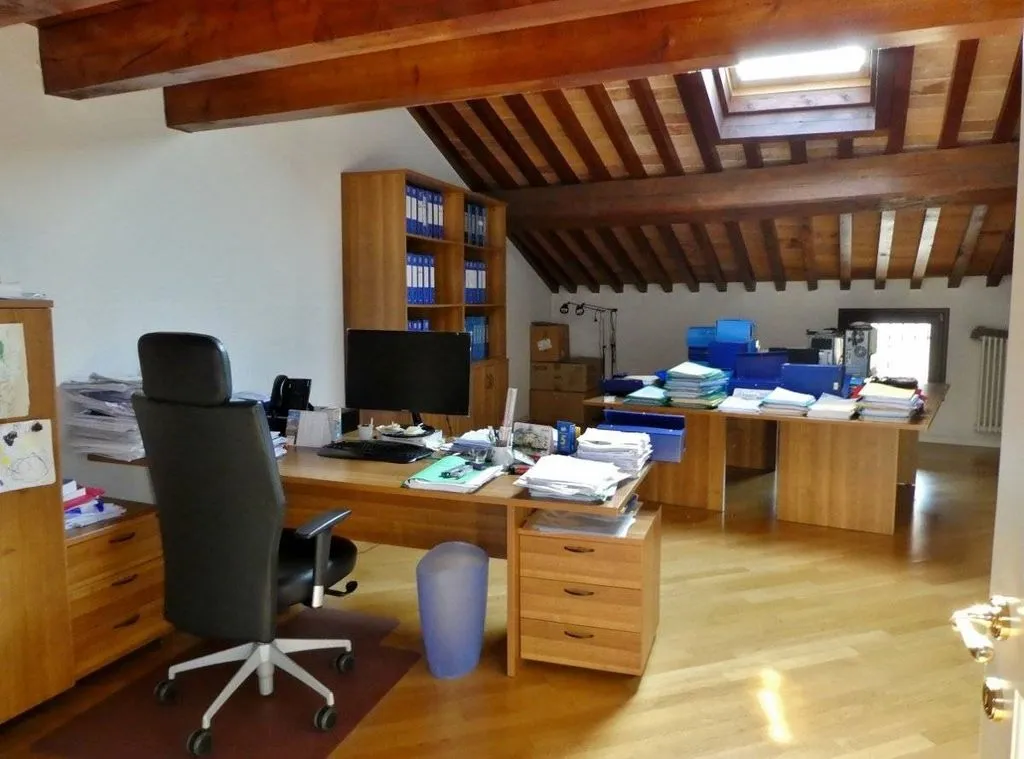 Bureau - Historic Office with Elevator in Vicenza