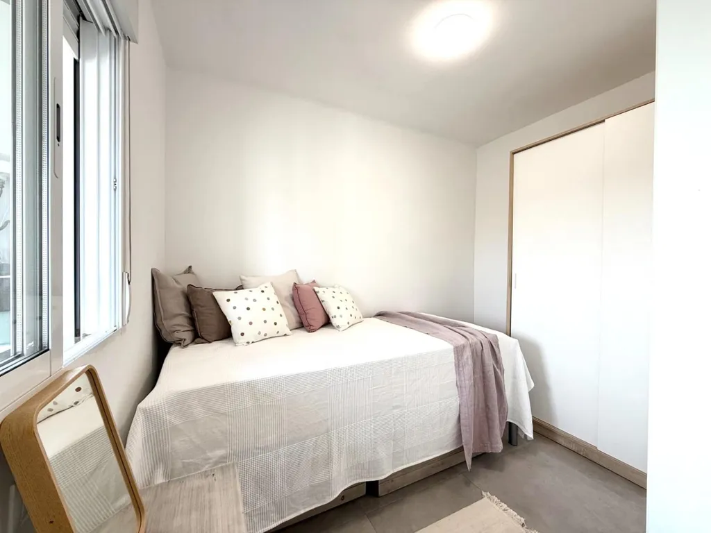 Bedrooms - Reformed Flat with Balcony in Burjassot