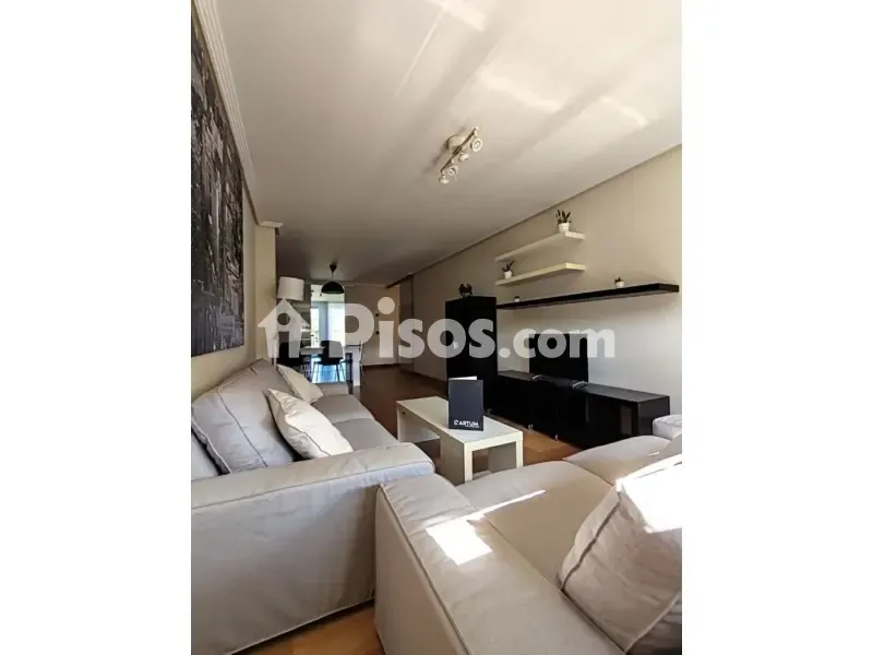 Apartamento exterior con balcón en Lanciego