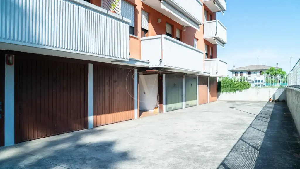 Välivaade - Triplex Apartment with Terraces in Ponte San Nicolò