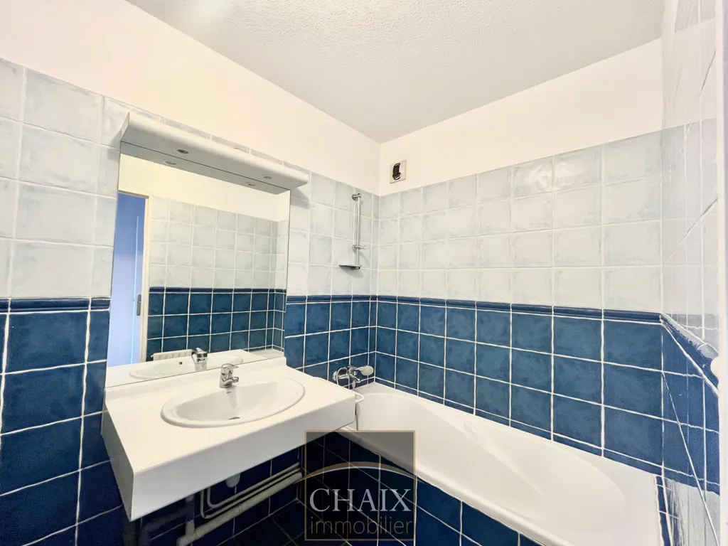 Salles de bain - Appartement 2 Pièces avec Terrasse Sud à Aubagne