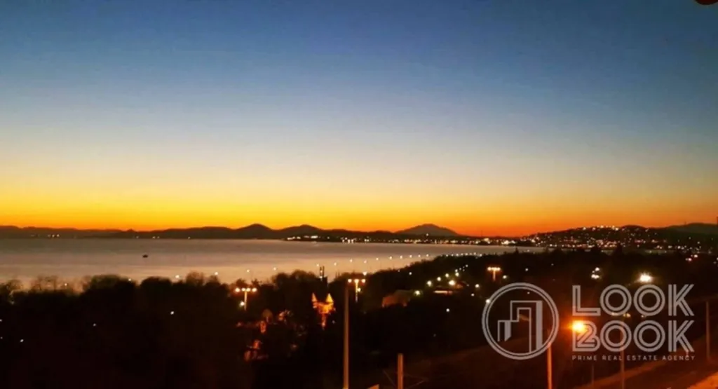 Apartment with Sea View in Phaliron, Athens