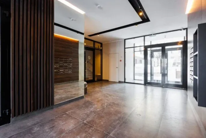 Hallway - Studio with Loggia in Argenteuil