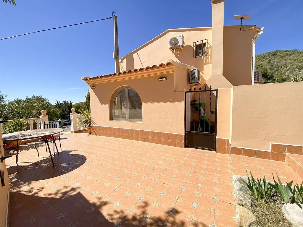 Terrasse - Rustic House with Terrace in Huércal-Overa