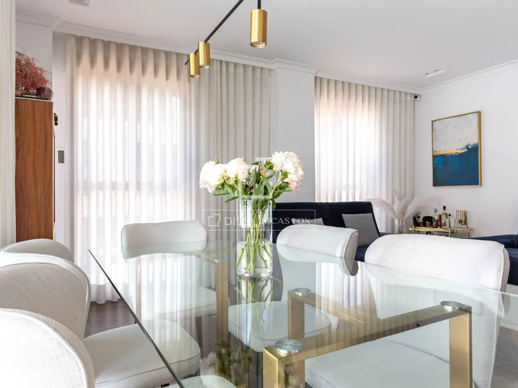 Salle à manger - Modern Apartment with Terrace in Sant Just Desvern