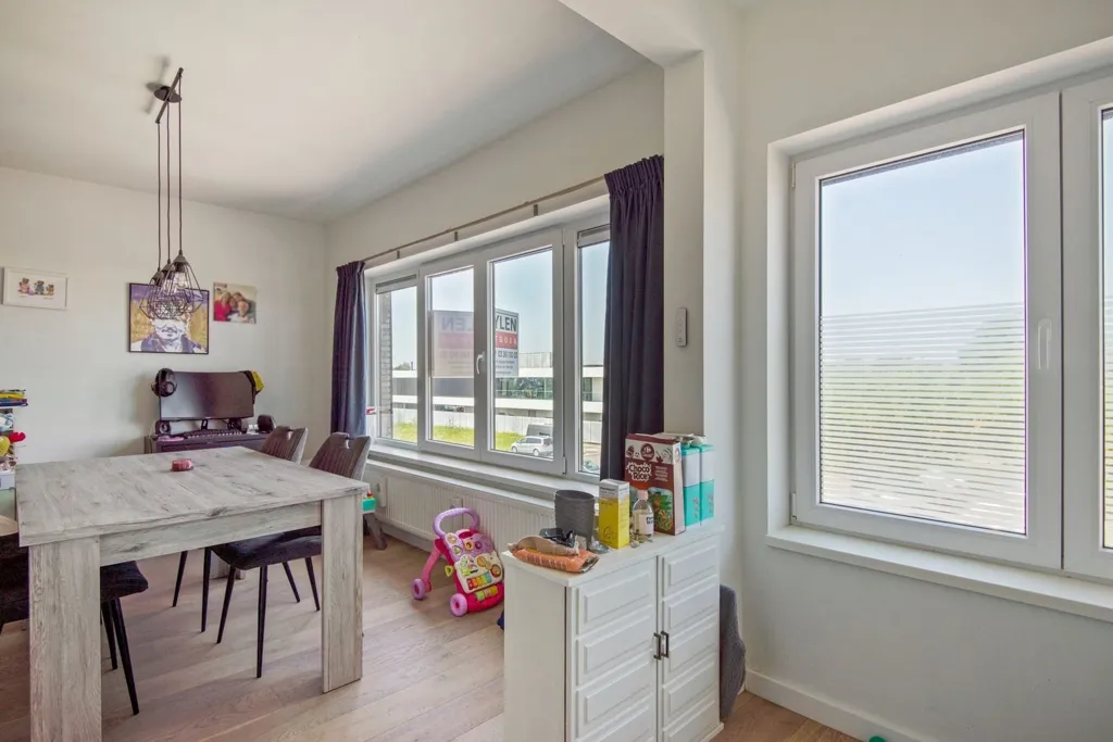 Salle à manger - Appartement Rénové avec Garage à Lier