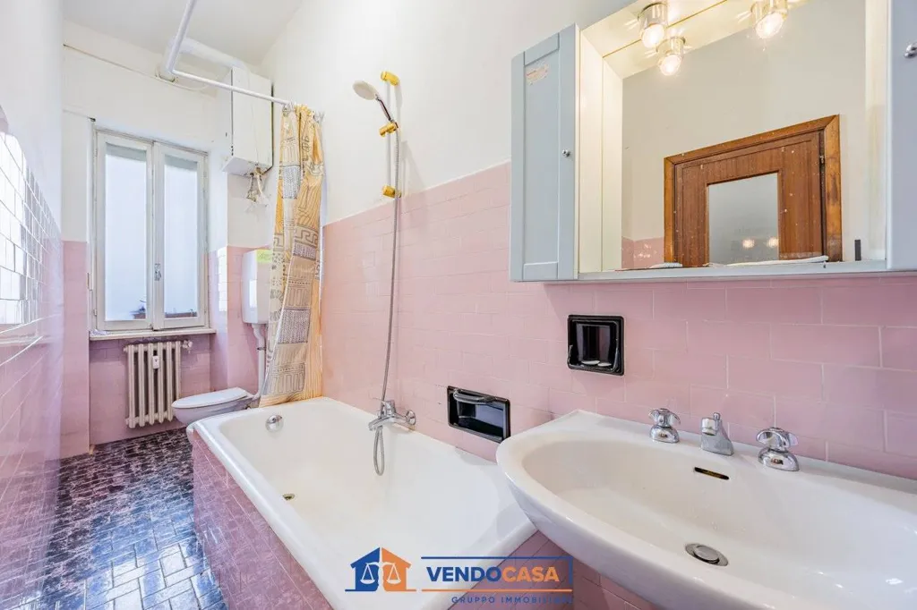 Vannitoad - Balcony-Featured Apartment in Cuneo