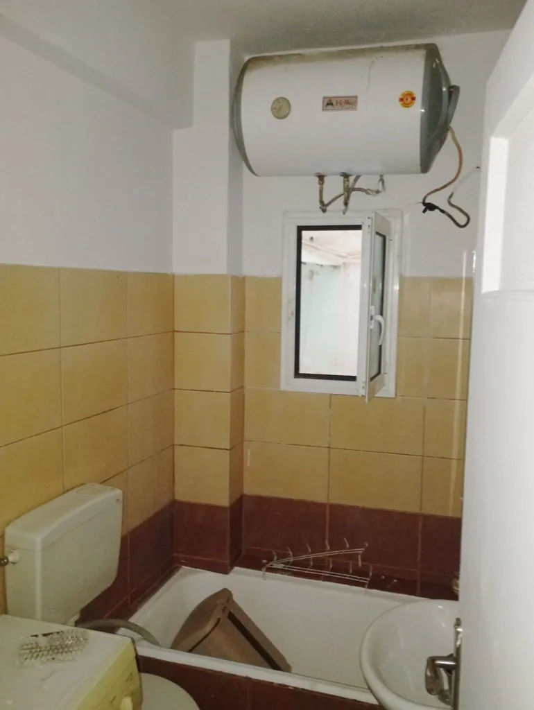 Salles de bain - Renovated Studio with Garden in Metro Vicinity