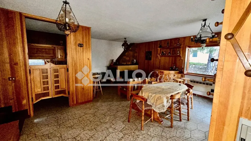 Salle à manger - Bifamiliar Villa with Garden in Spezzano della Sila