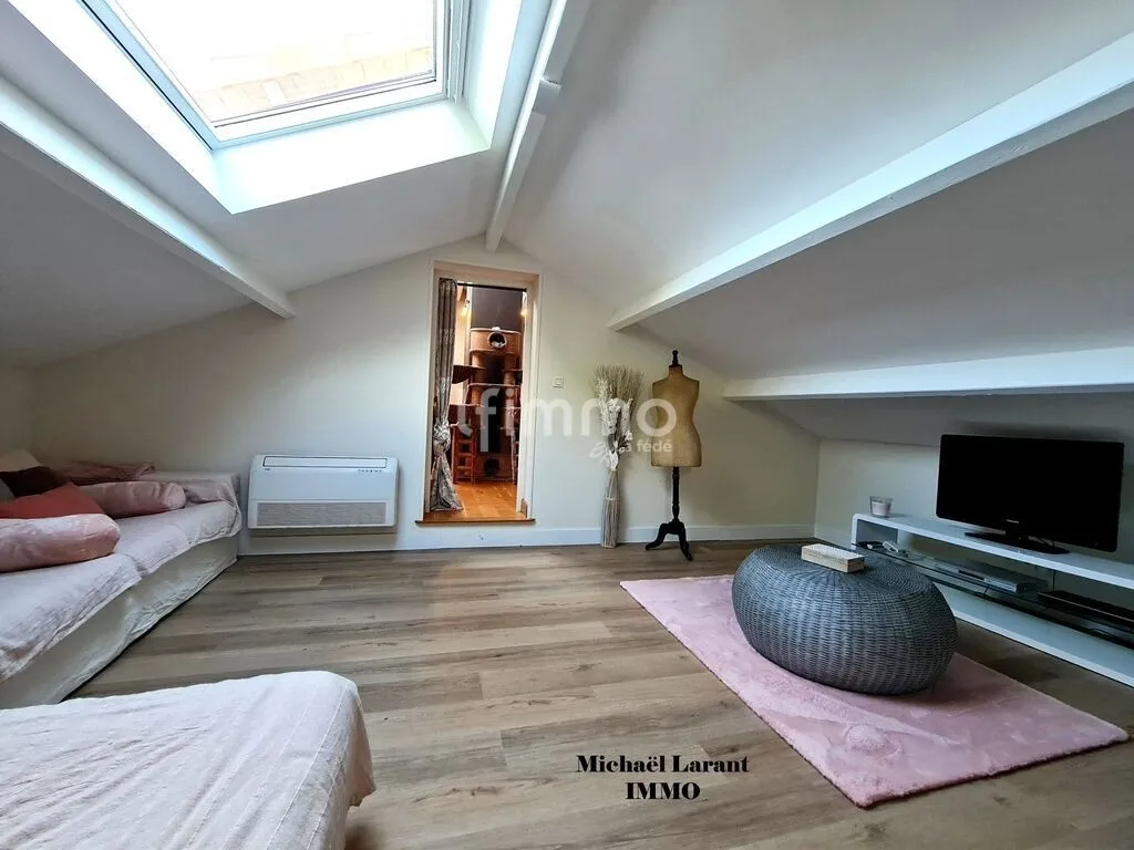 Toad - Renovated House with Pool near Lencloître