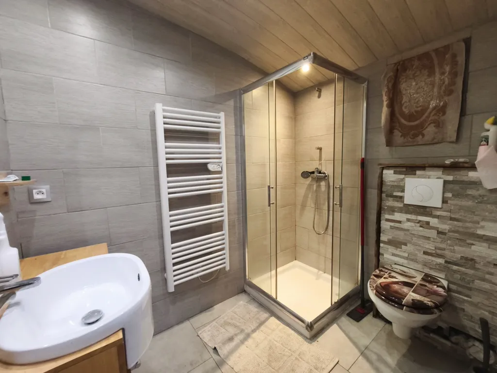 Bagni - 9-Bedroom House with Pool in Lussac