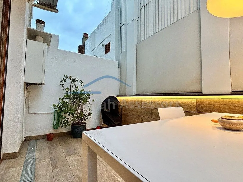 Terrasse - Luxury House with Lift in Sabadell Centre