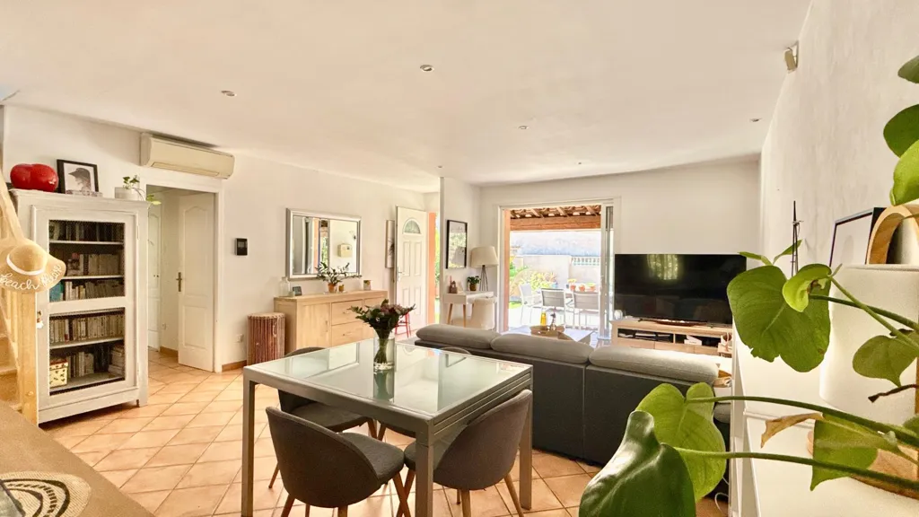 Soggiorno - Villa with Pool in Ollioules
