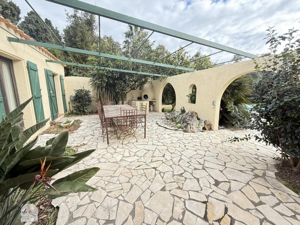 Terrasse - Villa de Charme avec Piscine à Perpignan