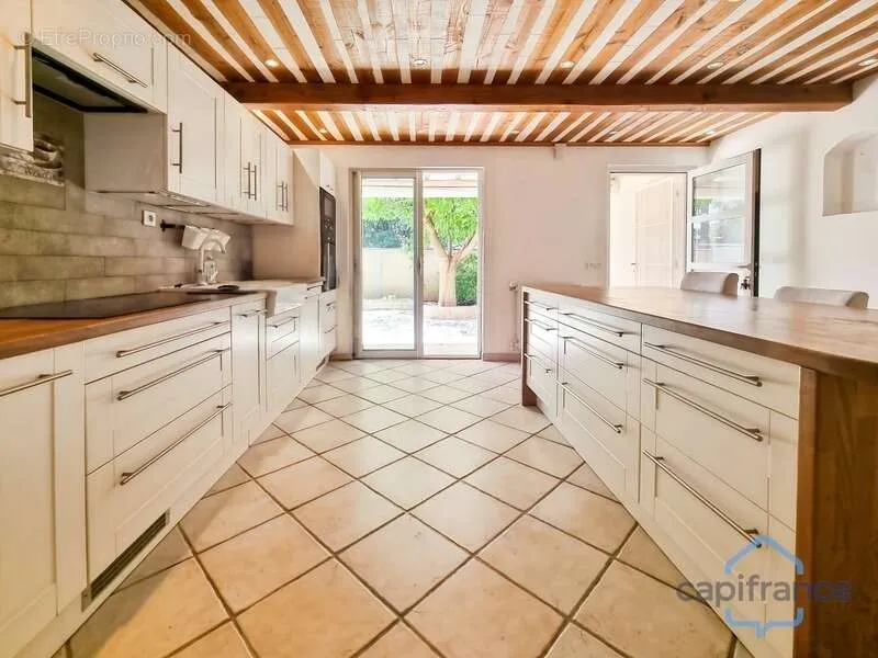 Cucina - Villa with Pool-Ready Garden near Castries
