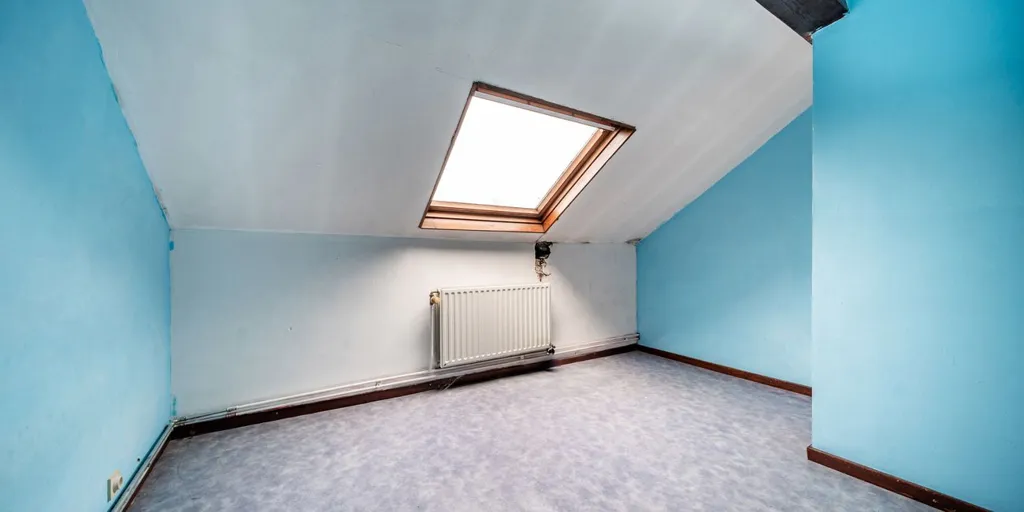 Toad - Mixed-Use Property with Garden in Herstal