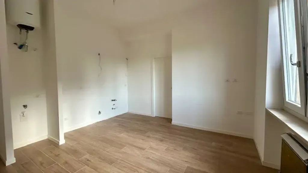 Appartement 2 pièces à IT