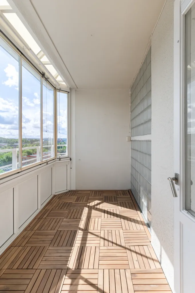 Balcon - Charming Penthouse with Balcony in Göteborg