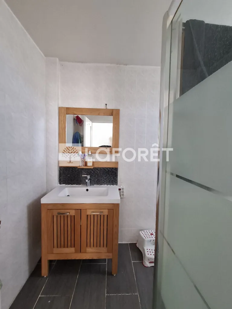Salles de bain - Maison avec Terrasse dans un Cadre Calme