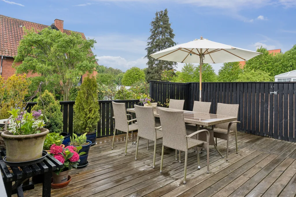 Terrasse - Classical Villa with Bay View in Kerteminde