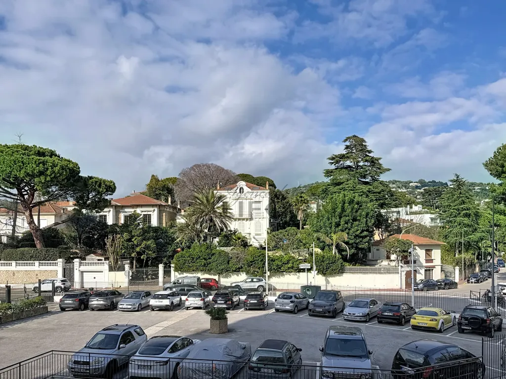 Välivaade - Loft with Double Living Room in Cannes