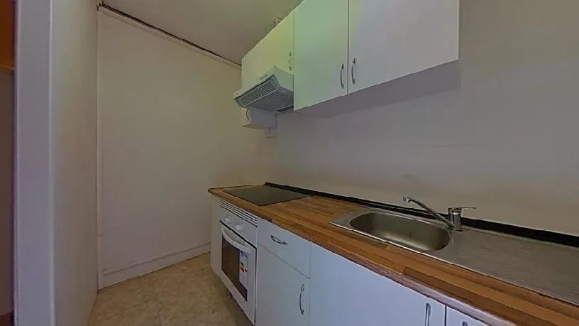 Köök - Apartment with Balcony in El Poble-sec, Barcelona