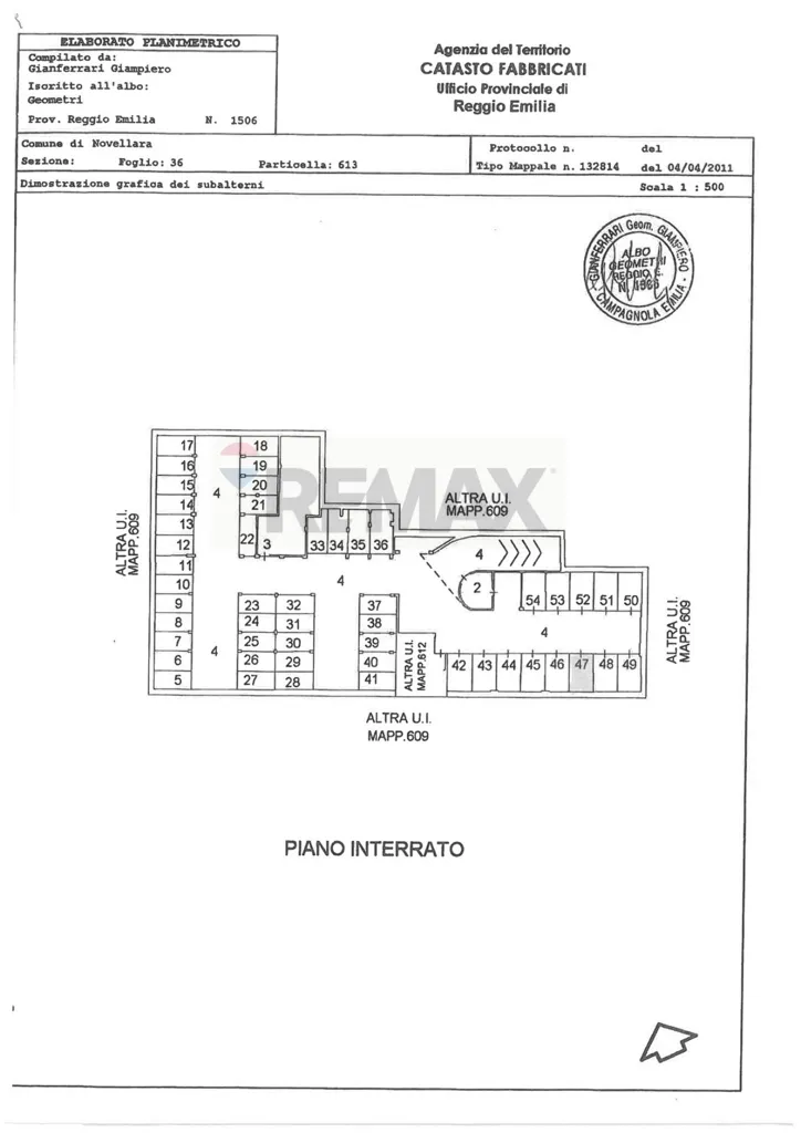Plaan - Rustic Duplex with Box in Novellara
