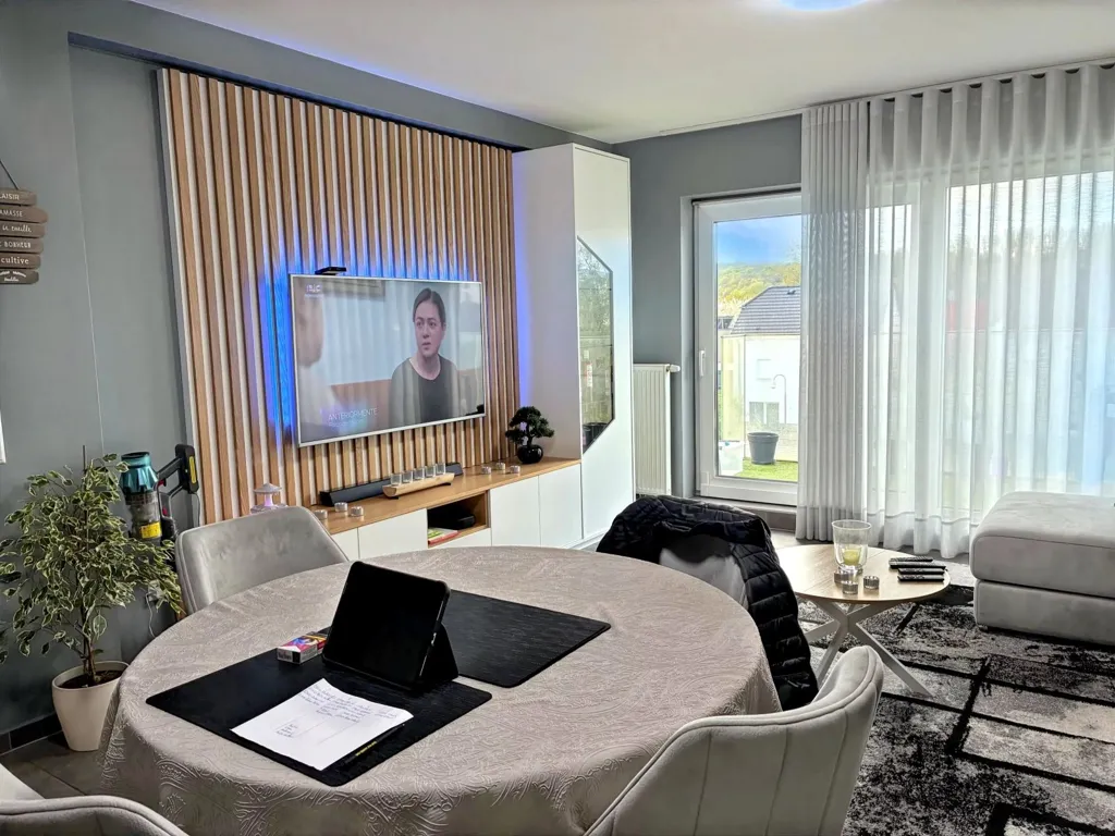 Salle à manger - Appartement avec Balcon et Parking à Pétange