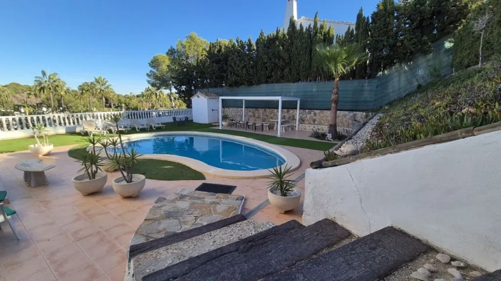 Piscine - Villa with Pool in Orihuela Costa