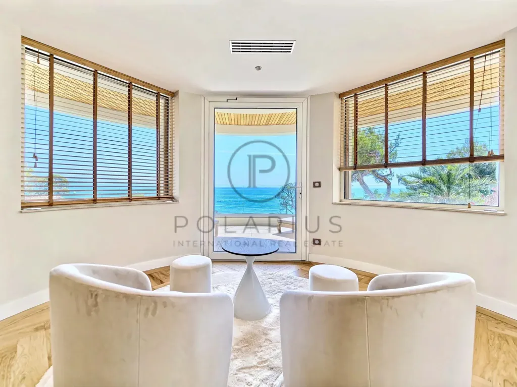 Séjour - Villa avec Vue Mer et Piscine à Cap d'Antibes