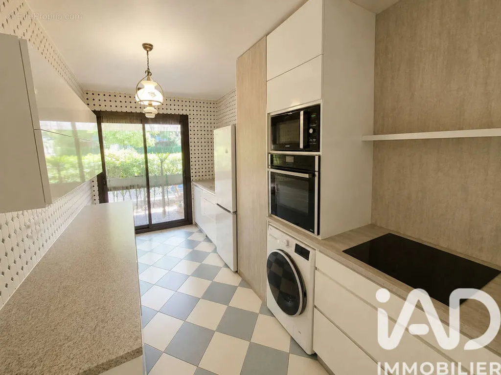 3-toaline korter asukohas Marseille-9e
