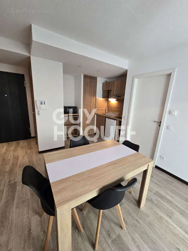 Dining Room - 2-Bedroom Apartment with Balcony in Saint-Avold