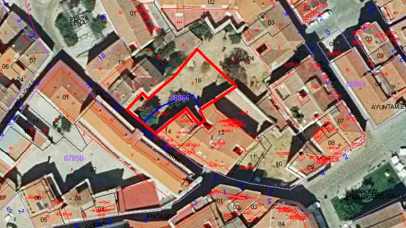 Historic Plot with Protected Facade in Zamora