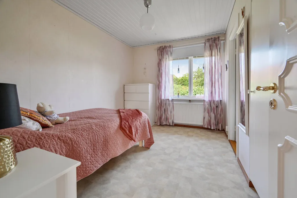 Chambres - 1-Storey Villa with Garden in Sollentuna