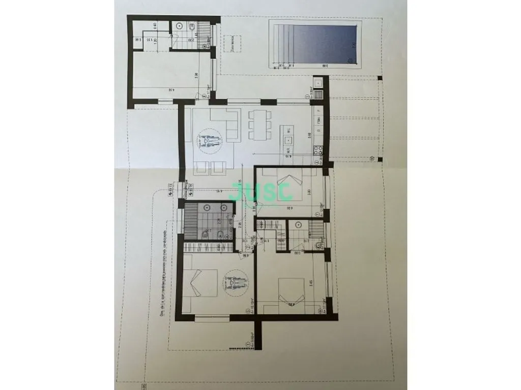 Plaan - Detached House with Pool in Seixal