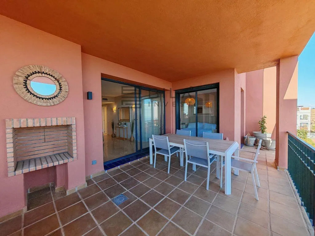 Terrazza - Spacious Apartment with Pool in Calahonda, Mijas