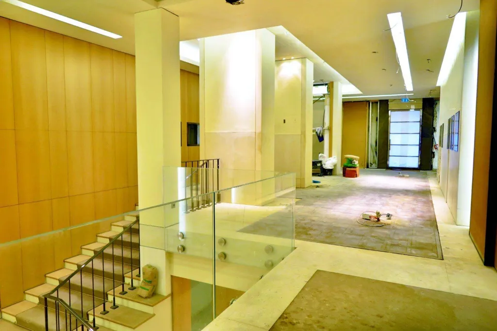 Pièces - Commercial Space with Prime Location in Valencia