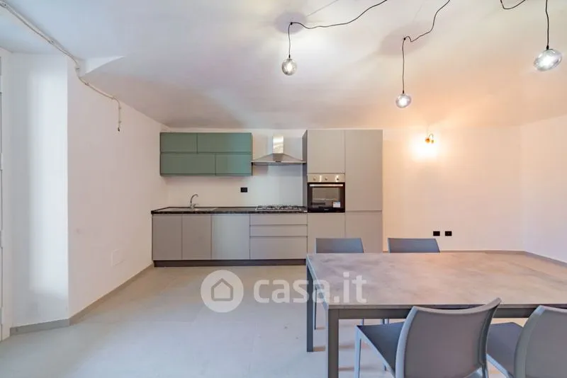 Salle à manger - Rearranged Flat with Terrace in Caraglio