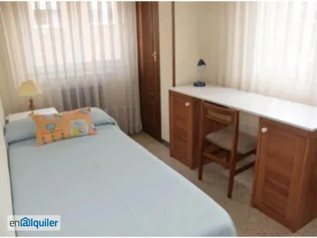 Bedrooms - Apartment with Balcony in Barrio Blanco