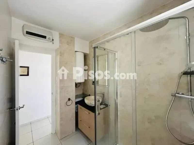 Bathrooms - Seafront Apartment with Terraces in Dénia