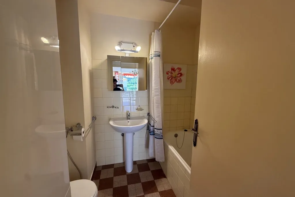 Bagni - 2-Bedroom Apartment with Terrace in Nice Cessole