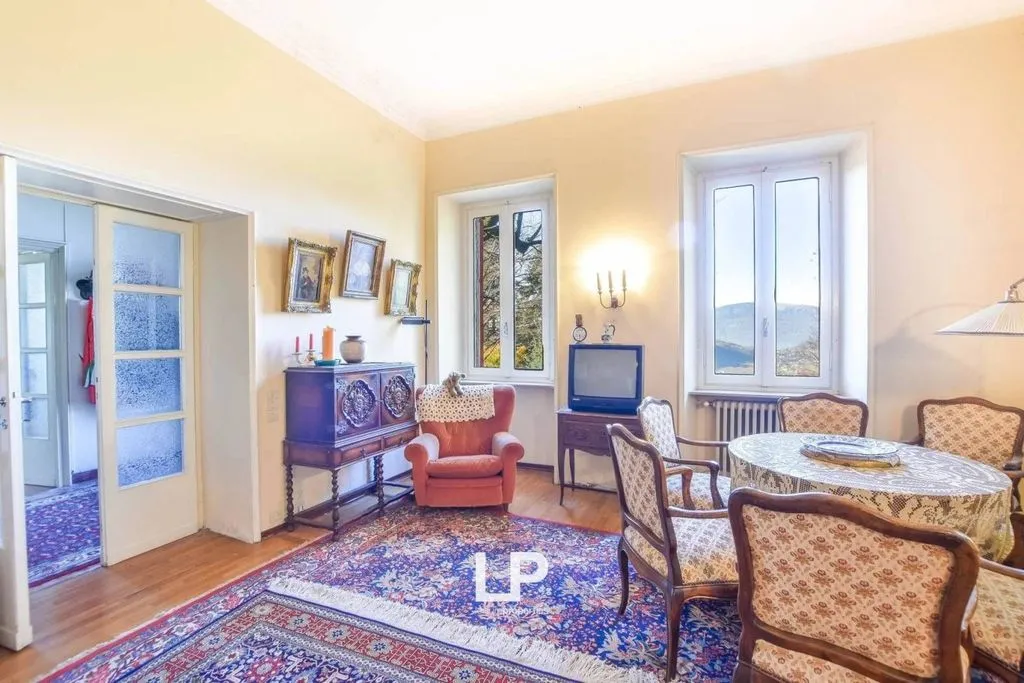 Salle à manger - Luxury Villa with Lake Views in Cittiglio