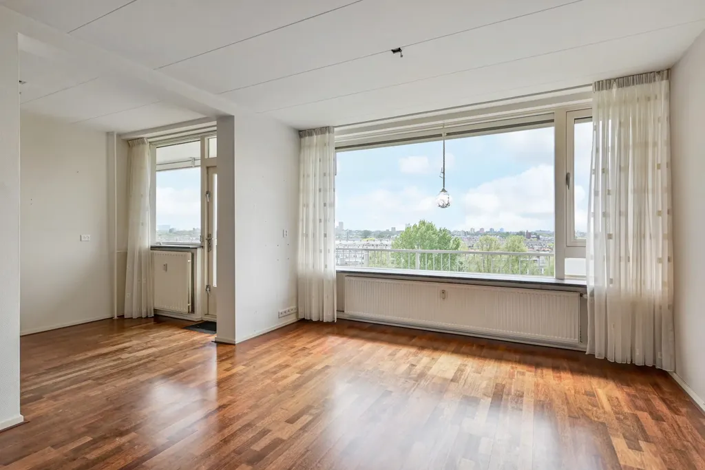 5-toaline korter asukohas Den Haag