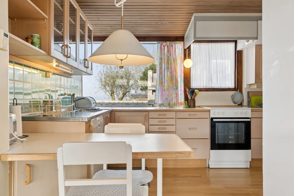 Cucina - Villa with Waterfront Access in Roskilde
