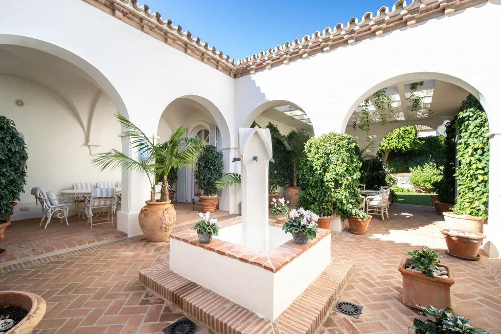 Jardin - Mediterranean Villa with Sea View in Marbella