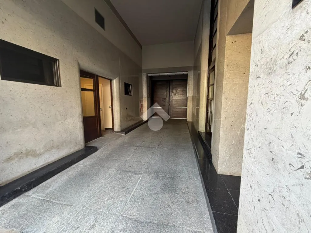 Esik - Parking Space in Central Torino