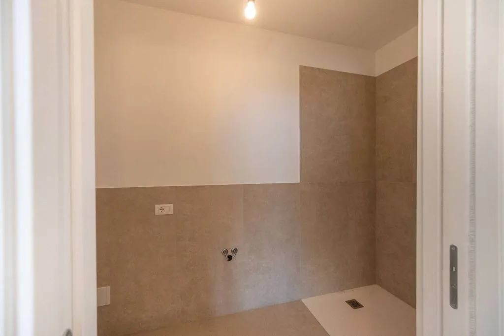Salles de bain - Luxury Apartment with Pool in Torri del Benaco