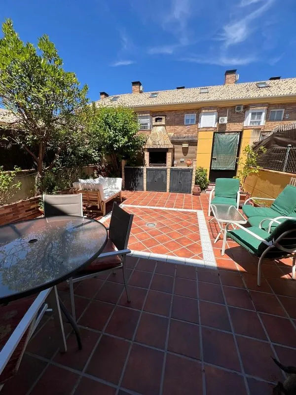 Terrass - Terraced Chalet with Garden in Alalpardo